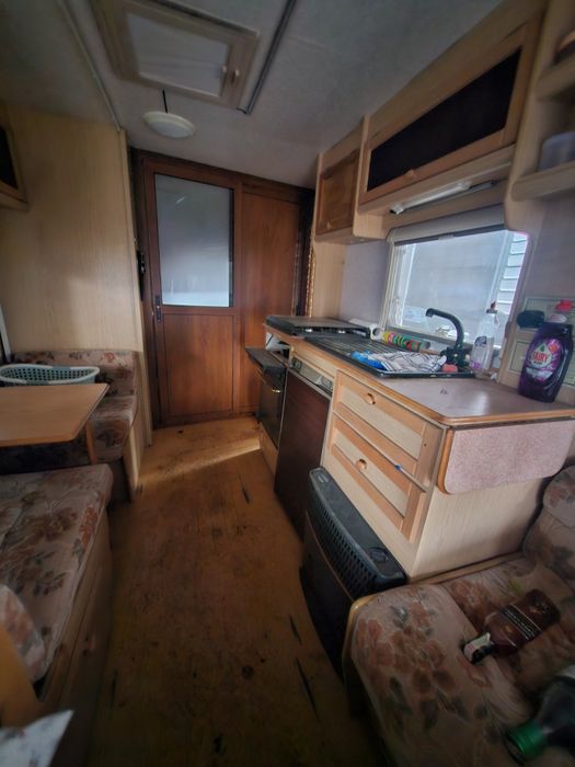 Каравана Sterling Europa