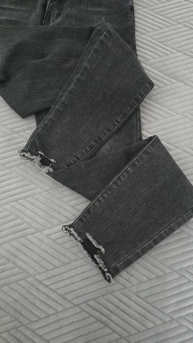 Blugi negri fit mărimea 34