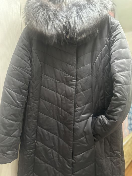 Новая куртка цена 15000т.