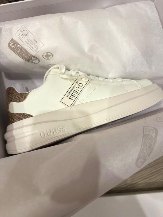 Дамски оригинални обувки Guess нови