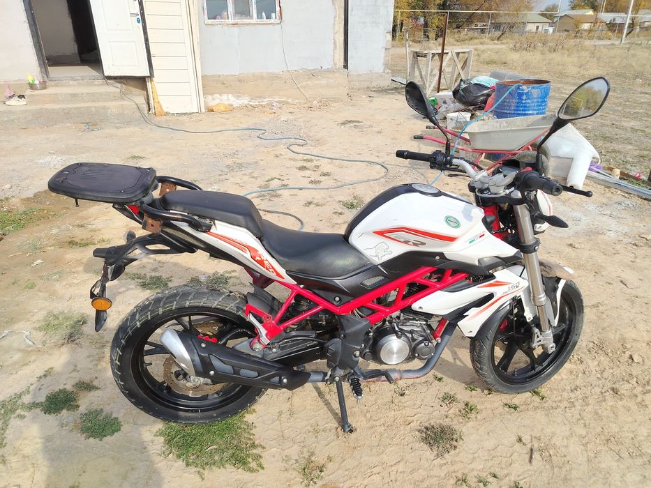 Мотоцикл 150 бенелли