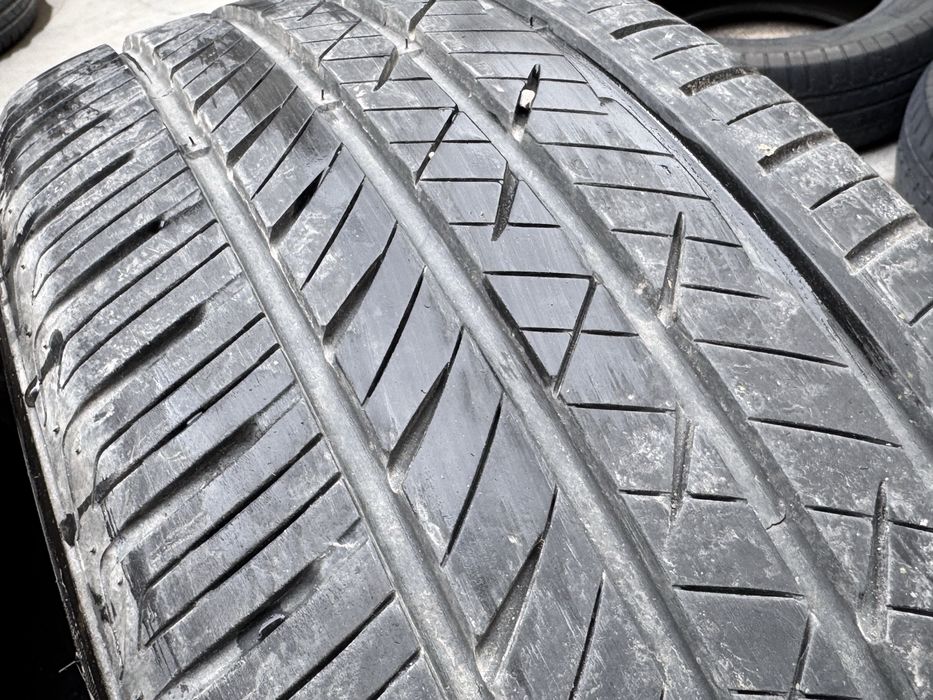 235/50/R19 Laufen  2бр всесезони dot4920