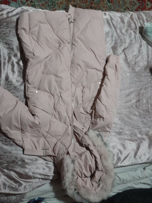 Куртка  новая. Размер  L.