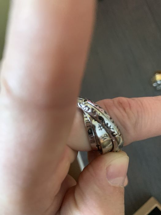 Кольца, бижутерия.