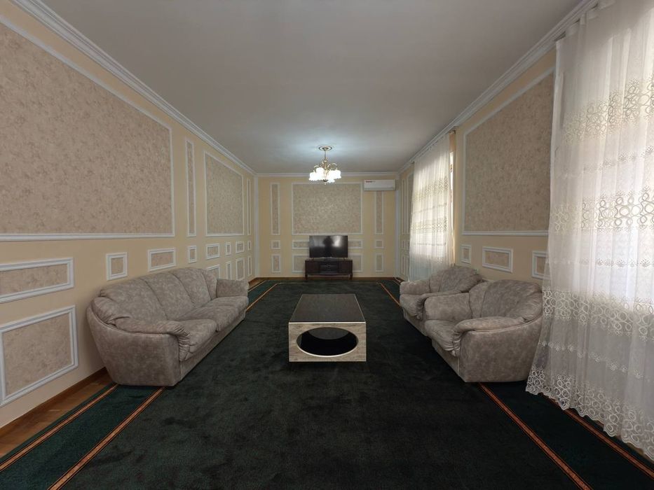 Сдается в аренду дом 16 соток.