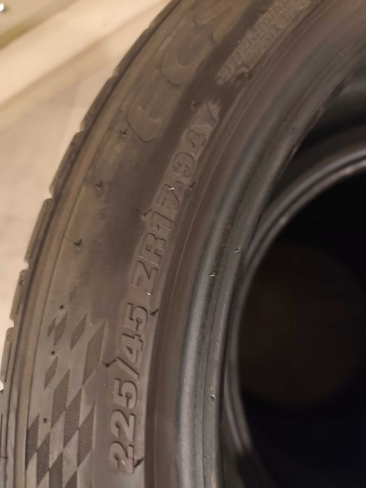 Летни гуми Kumho Ecsta 225 45 17