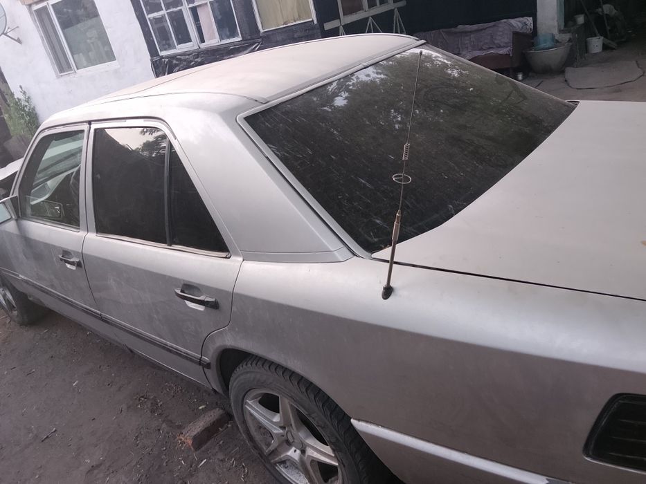 Продам Мерседес 124