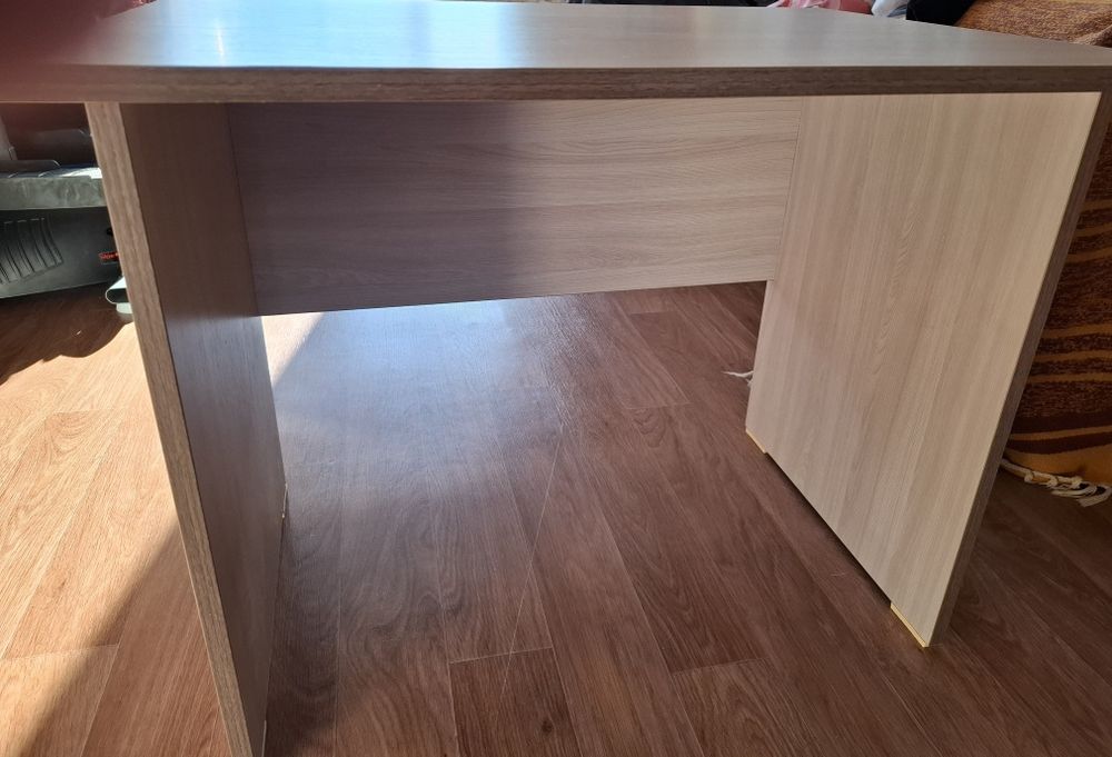 Детский стол ясень шимо светлый