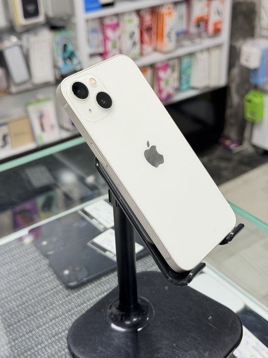 iPhone 13 128GB White