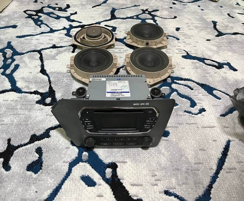 оригинальная могнитола от kia rio