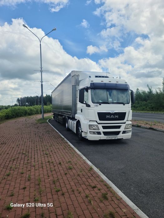 Продаётся UZMAN 2017 пробег 75000км прицеп SCHMITZ Cargobull 2020 год