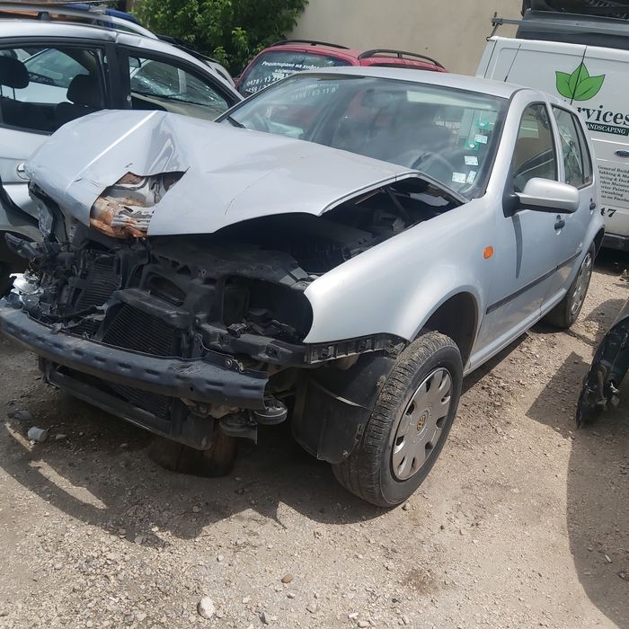 Фолксваген Голф 4 1.9 ТДИ 90 к.с и 110 к.с и 1.4I 2001 g.