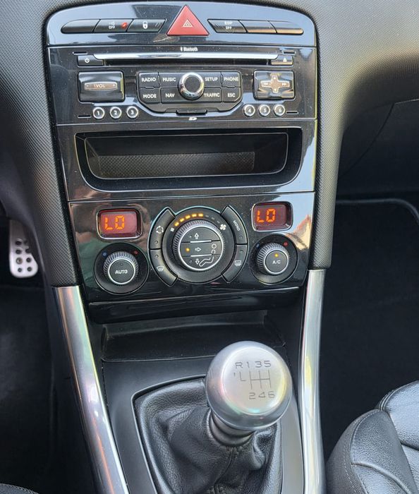 PEUGEOT 308 2010 — imagine 5