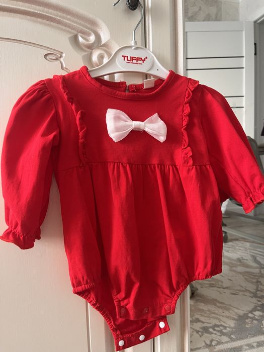 Продам десткое красивое платье боди