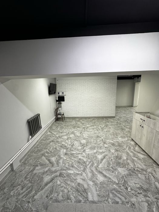 Сдам кабинет 20кв м.  в центре батыса первая линия,парковка,вай фай.