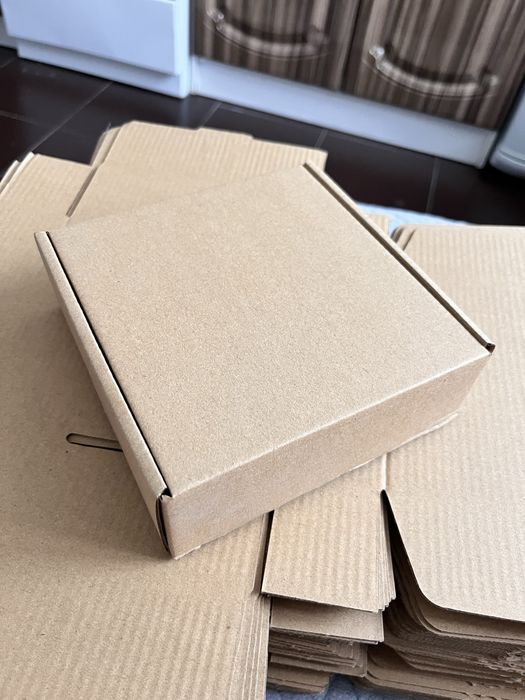 Продам коробки 15*15*5