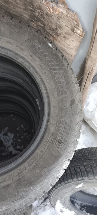 Продам резины 15 размера зимний