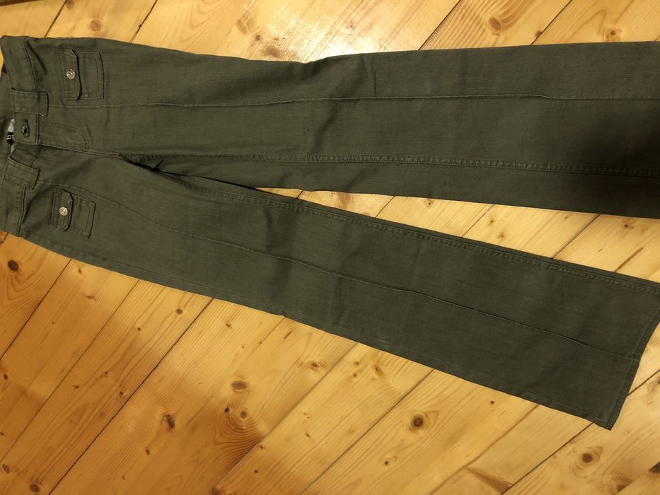 Blugi, pantaloni adolescente