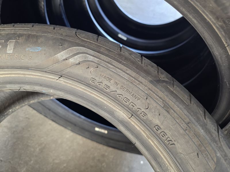 245/45/18 GOODYEAR 2бр