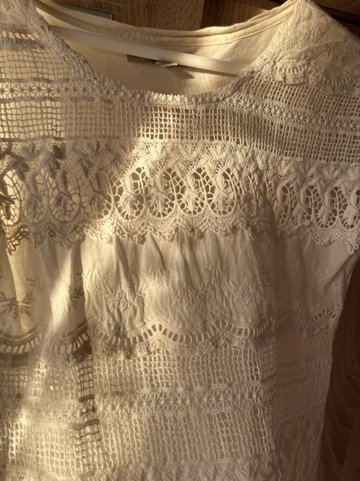 Top alb din dantelă Zara