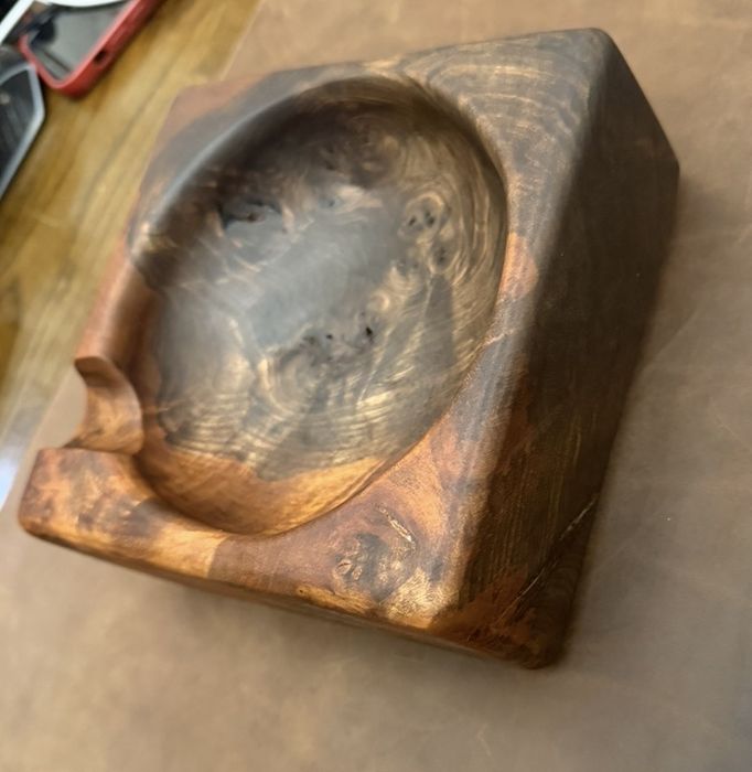 Пепелник за пури от Орех