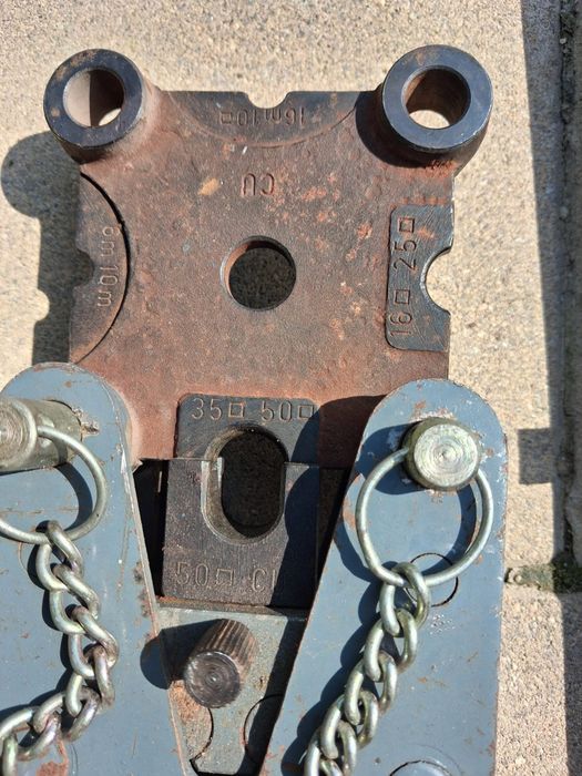 Dispozitiv manual pt sertizat cabluri