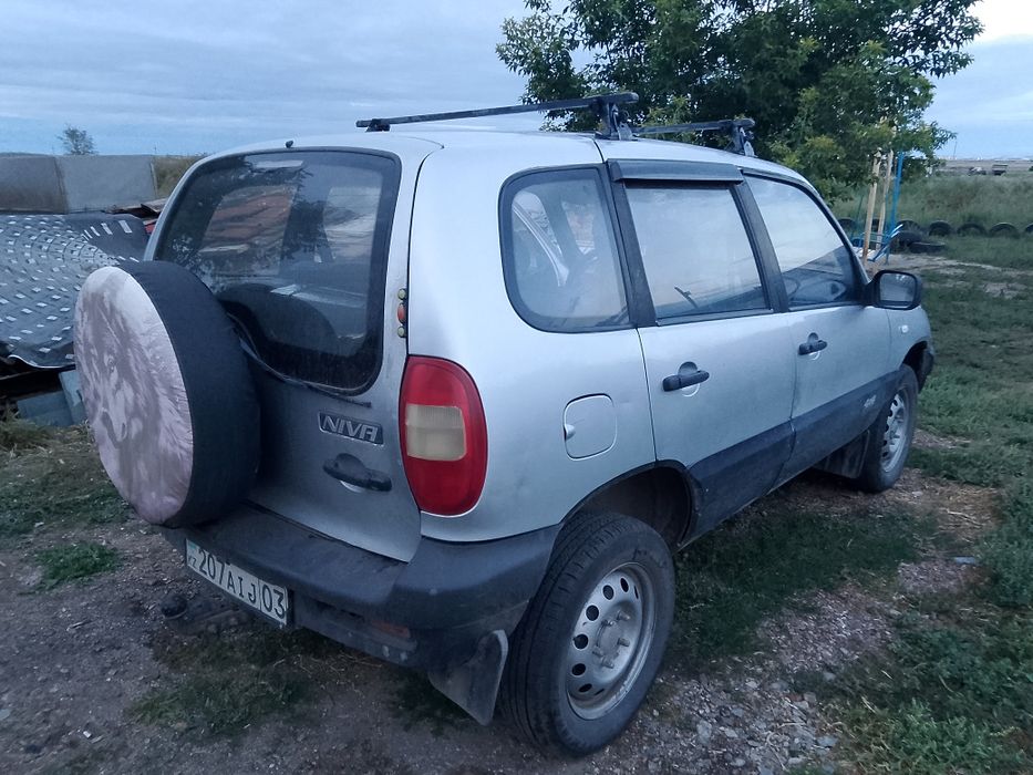 Продам чевролет нива