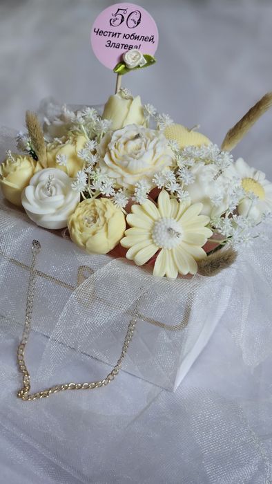 Букет от свещи за подарък