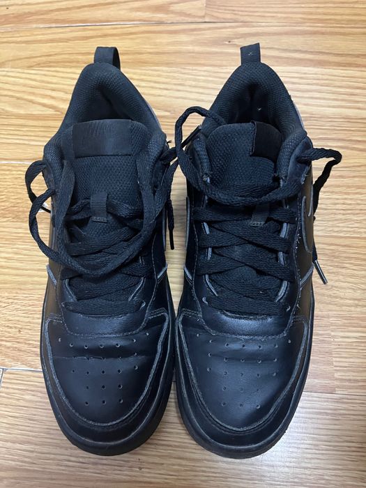 Adidasi nike court vision