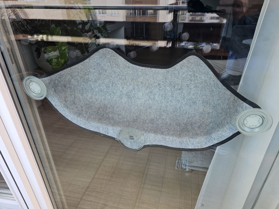 Coșuleț / suport pisica