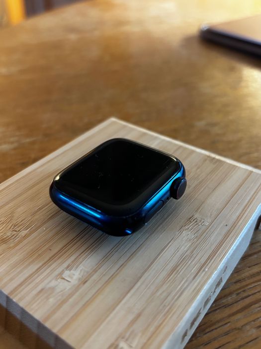 Apple Watch Series 8 41mm GPS + Cellular – Stare foarte bună