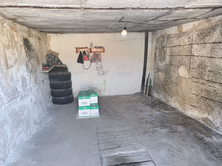 Продам гараж 8 мкр