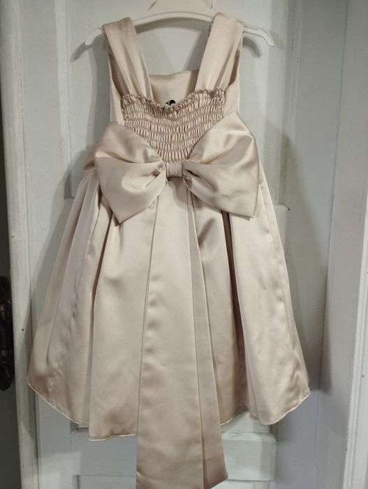 Платья нарядные 3-4,5 года