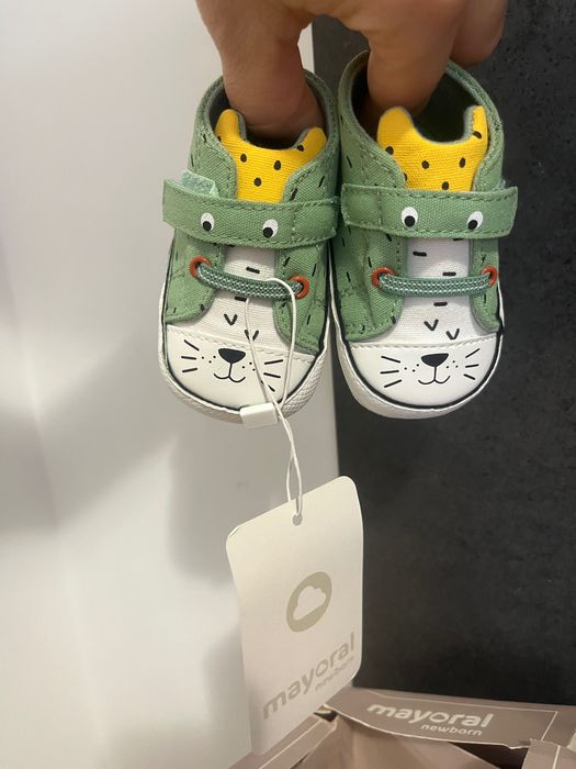 Бебешки обувки, номер 16, 2-5 месеца