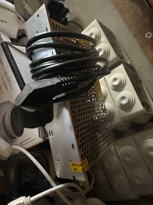 Alimentator 12v 1A 1,5A 2A, Dahua Acvil sisteme de securitate backup