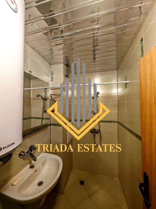Дава се под наем Тристаен апартамент в Бургас, Център - 85 кв.м за 598.23 € - Снимка #9