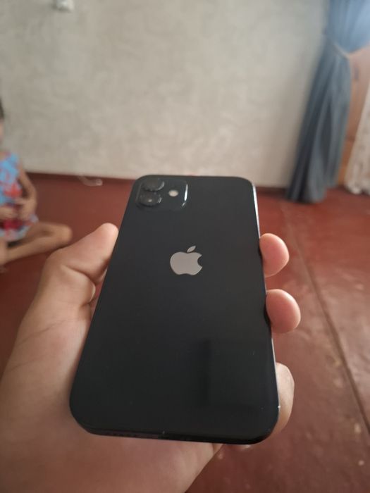 Iphone 12 holad idiyal yomkis 70% hotirasi 128 fesaydi ishiliydi narxi