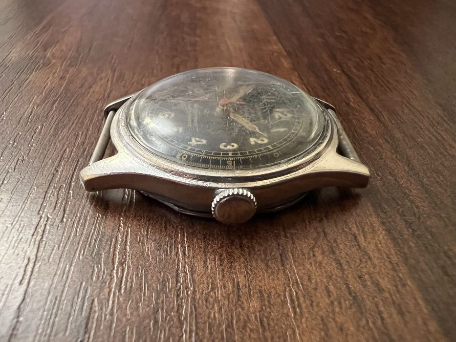 Антиквариат часы военные Dreffa.