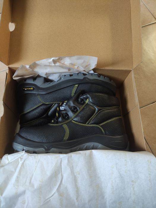 Обувь .спец обувь