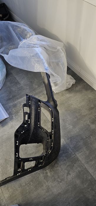 Продам губу на бампер KIA seltos