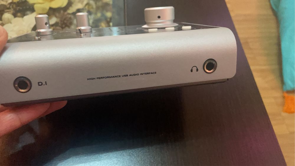 microfon cu condensator USB Superlux E205U plus aparate de studio