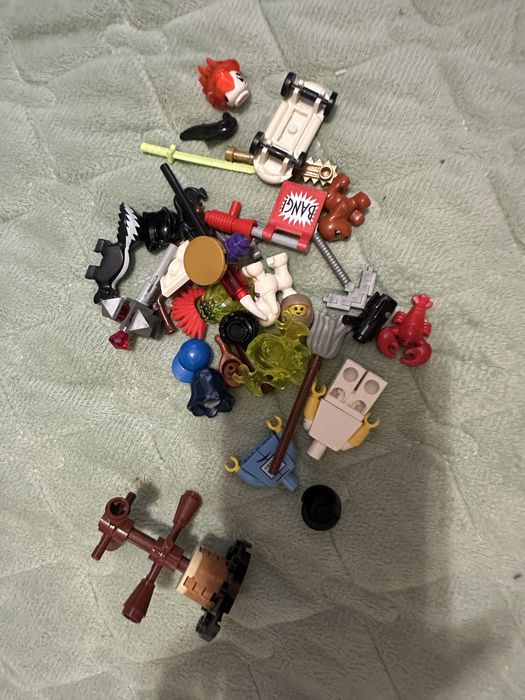 Продам Lego фигурки