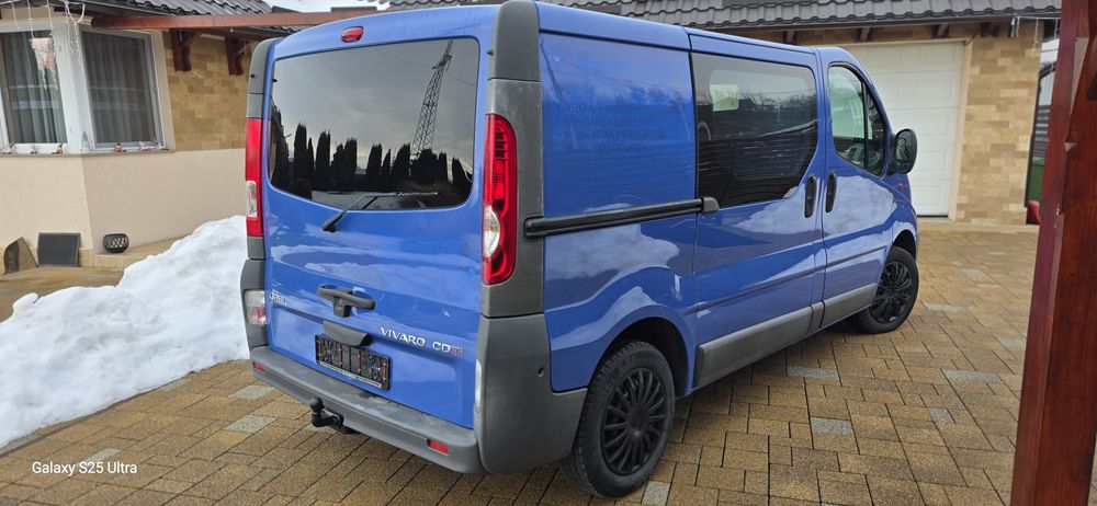 Opel Vivaro Renault Trafic 2.0 DCI 2011