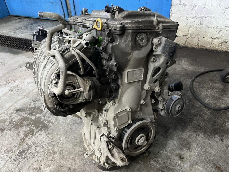 Продам двигатель камри 50, 2.5 с навесным