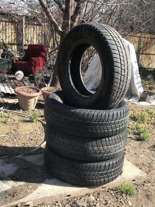 Резина 4 штук всесезонка