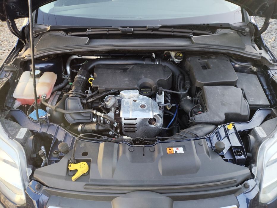 Dezmembrez orice piesa de Ford focus 3 / motor 1.0 ecoboost