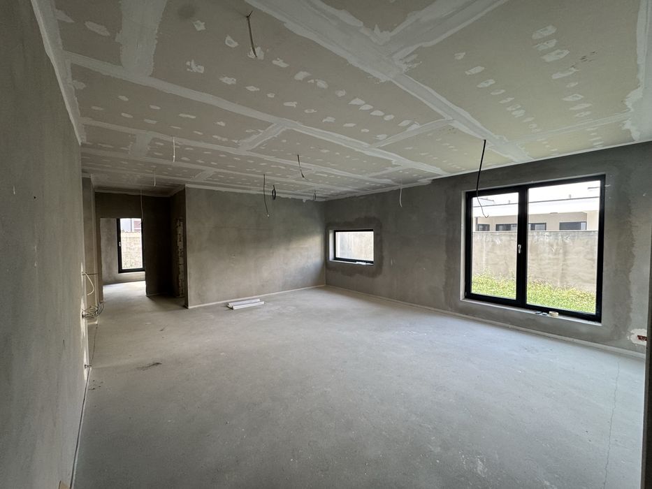 Casa de vanzare Micro 3 / PUZ aprobat si Autorizatie Clinica Stomatologica 5 cabinete