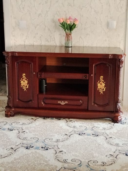 Подставка для телевизора