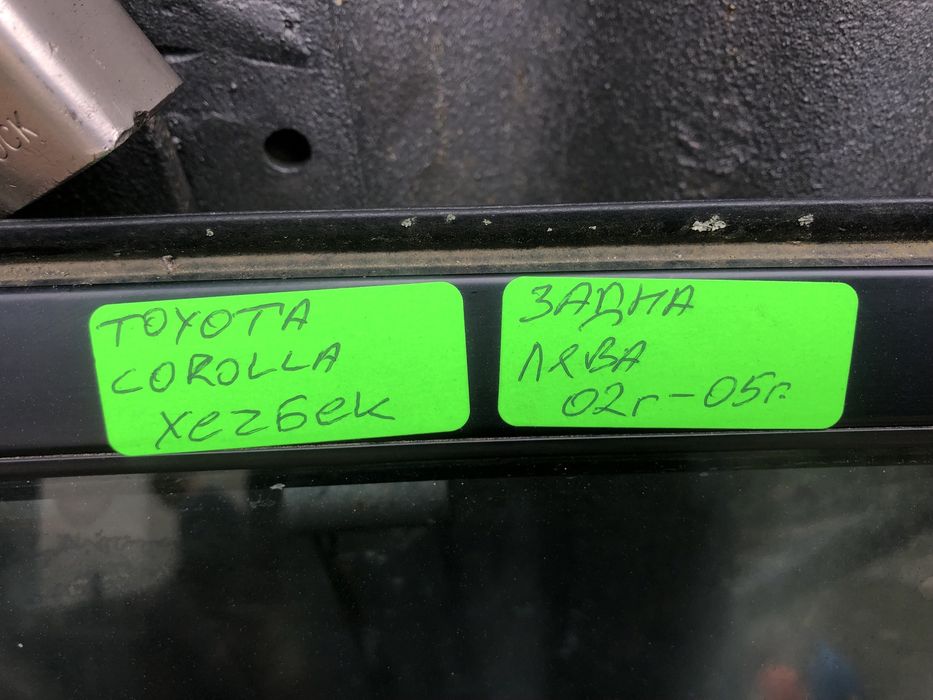 Задна лява врата за Тойота корола хечбек /Corolla 02г-05г