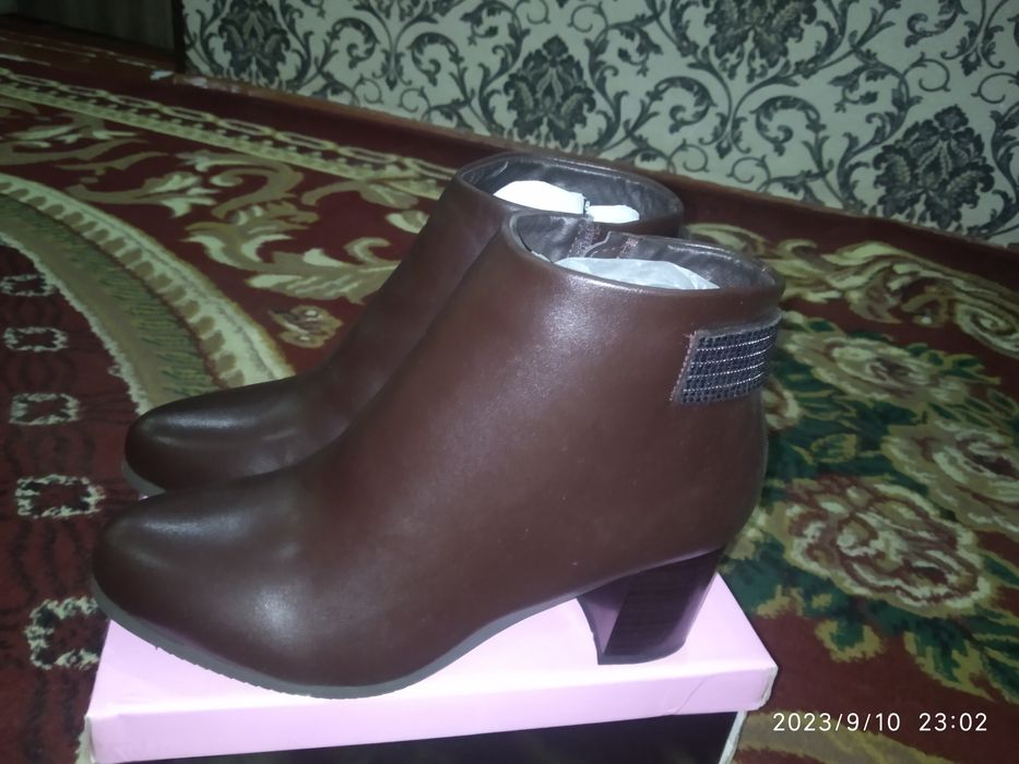 Oyoq kıyım 37 rаzmer